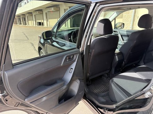 Used 2017 Subaru Forester 2.5i Premium image 21