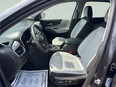 Used 2022 Chevrolet Equinox LS w/ LS Convenience Package image 16