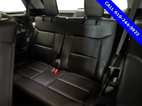 Used 2023 Ford Explorer XLT w/ Equipment Group 202A image 7