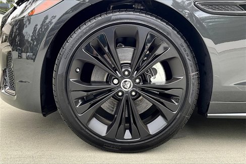 New 2024 Jaguar XF R-Dynamic SE image 12