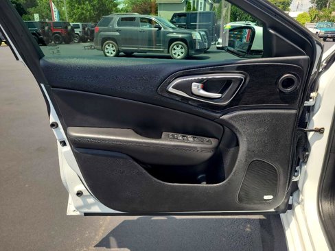 Used 2016 Chrysler 200 C w/ Sun & Sound Group image 36