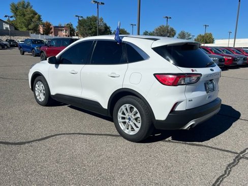 Certified 2020 Ford Escape SE image 3