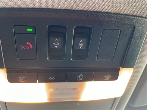 Used 2023 Nissan Rogue SL w/ SL Premium Package image 19