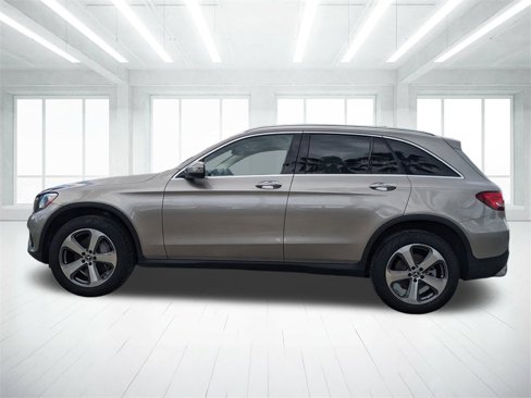 Used 2019 Mercedes-Benz GLC 300 image 9