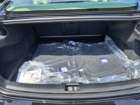 New 2024 Volvo S60 B5 Plus w/ Climate Package image 9
