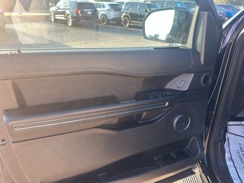 Used 2021 Ford Expedition XL image 27