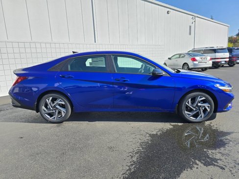 New 2025 Hyundai Elantra Sport image 3