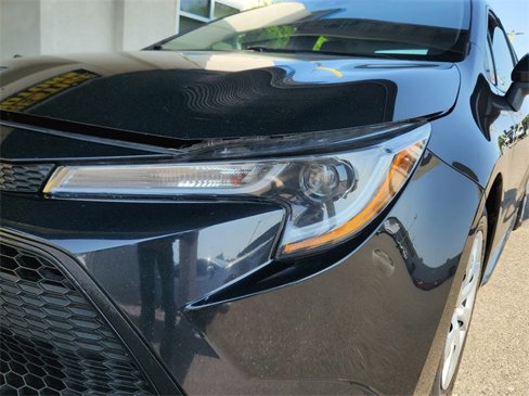 Used 2021 Toyota Corolla LE image 27