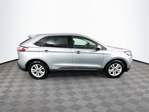 Used 2020 Ford Edge SEL image 4