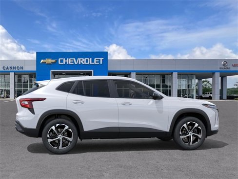 New 2025 Chevrolet Trax RS w/ Sunroof Package image 5