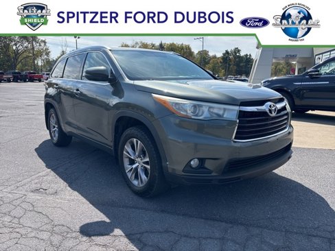 Used 2015 Toyota Highlander XLE image 1