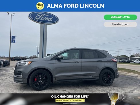 Used 2022 Ford Edge ST image 1