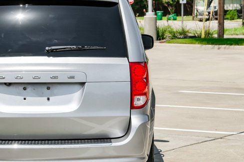 Used 2019 Dodge Grand Caravan SE image 50