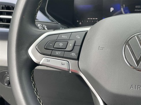 Certified 2023 Volkswagen Taos SE image 21