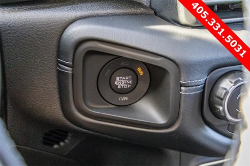 New 2025 Jeep Gladiator Sport image 33