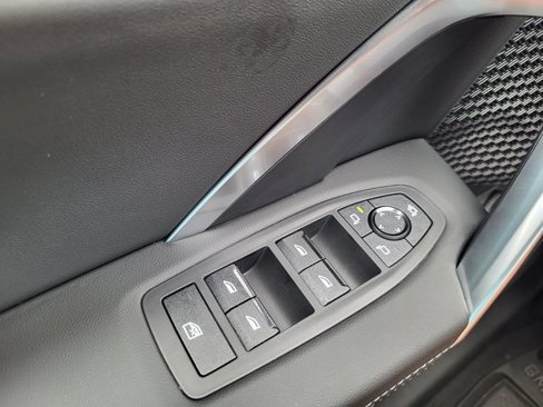 New 2025 BMW X2 xDrive28i w/ Convenience Package image 23