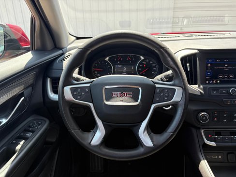 Used 2024 GMC Terrain SLE image 14