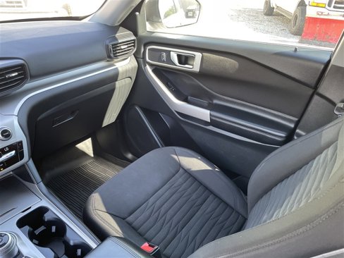 Used 2020 Ford Explorer XLT w/ Comfort Package image 23