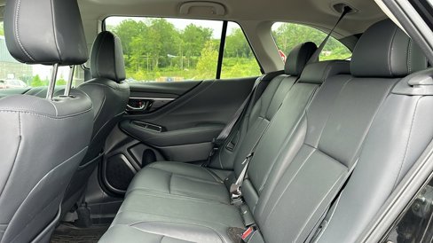 Used 2022 Subaru Outback Limited image 25
