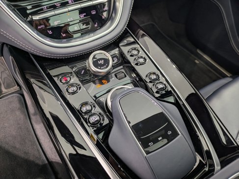 Used 2024 Aston Martin DBX 707 image 15