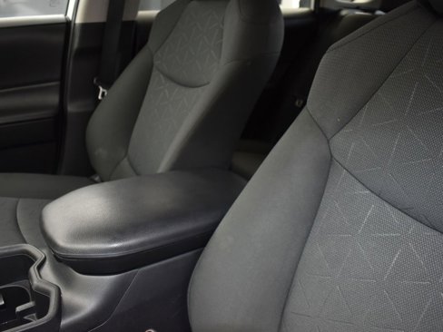 Used 2022 Toyota RAV4 XLE image 14