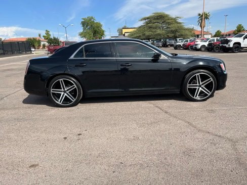 Used 2014 Chrysler 300 image 10