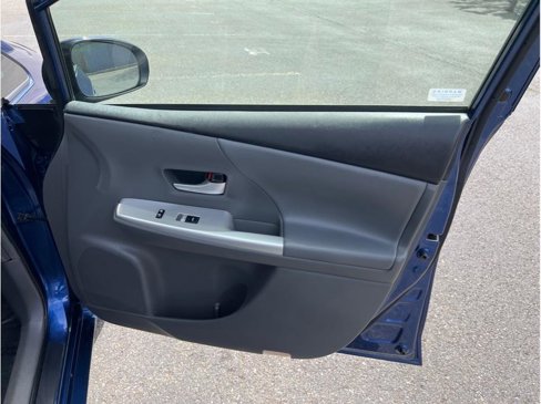 Used 2012 Toyota Prius V Five image 24