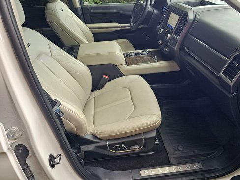 Used 2020 Ford Expedition Platinum image 24