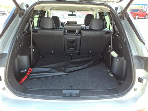 Used 2022 Mitsubishi Outlander SE image 14
