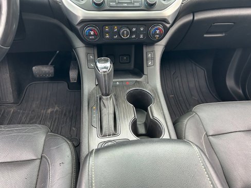 Used 2018 GMC Acadia SLT image 17