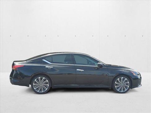 Used 2024 Nissan Altima 2.5 SL image 4