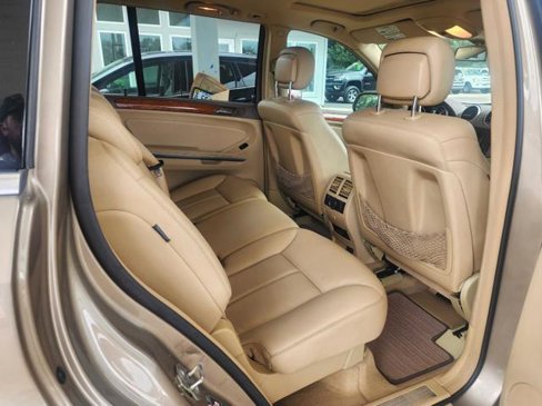 Used 2009 Mercedes-Benz GL 320 BlueTEC 4MATIC image 19