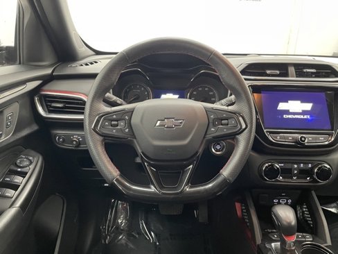 Used 2022 Chevrolet TrailBlazer RS w/ Technology Package image 11
