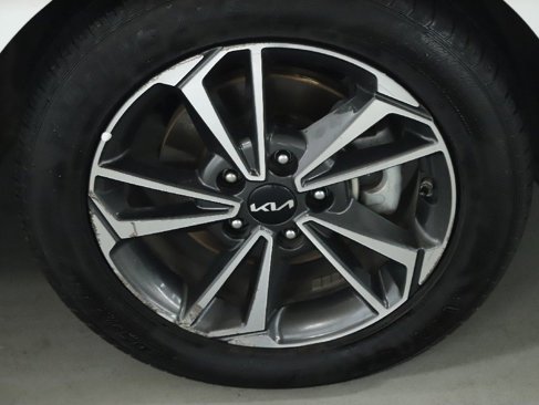 Used 2023 Kia Forte LXS image 10