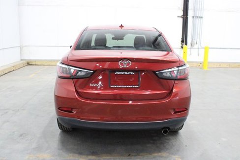 Used 2019 Toyota Yaris LE image 4
