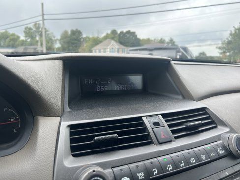 Used 2010 Honda Accord LX image 13