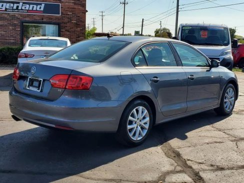 Used 2014 Volkswagen Jetta SE image 3