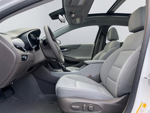 New 2025 Chevrolet Malibu LT image 9