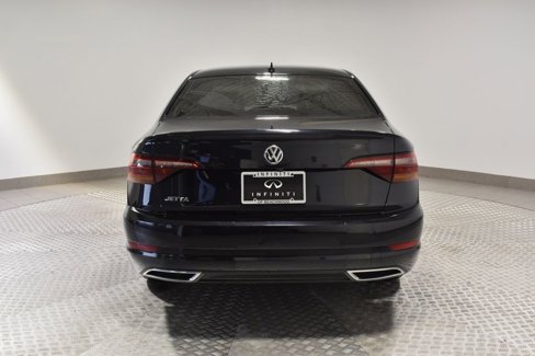 Used 2019 Volkswagen Jetta R-Line image 4