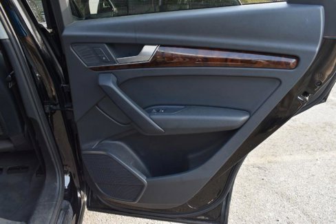 Used 2018 Audi Q5 2.0T Premium image 37
