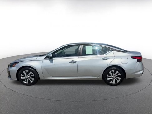 Used 2023 Nissan Altima 2.5 S image 8