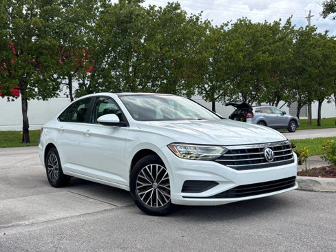 Used 2019 Volkswagen Jetta SE image 3