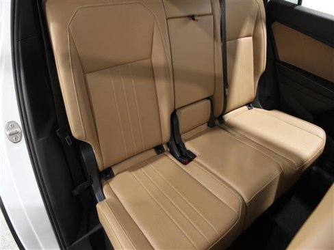 Used 2022 Volkswagen Tiguan SE image 18