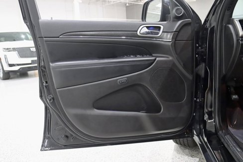 Used 2018 Jeep Grand Cherokee Limited image 28