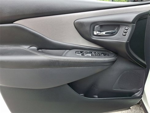 Used 2023 Nissan Murano SL w/ SL Moonroof Package image 12