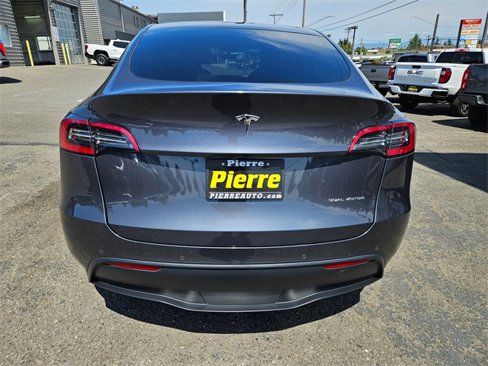 Used 2022 Tesla Model Y Long Range image 4