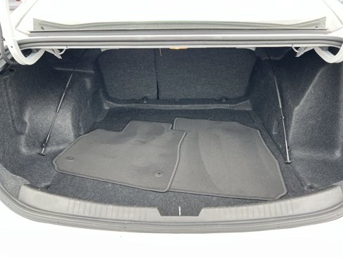 Used 2024 Chevrolet Malibu LT image 24