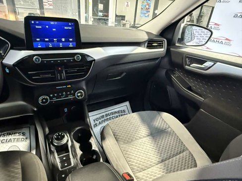 Used 2020 Ford Escape SE image 27