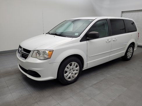 Used 2014 Dodge Grand Caravan SE w/ Quick Order Package 29E SE image 2