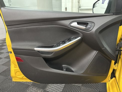 Used 2017 Ford Focus ST image 19